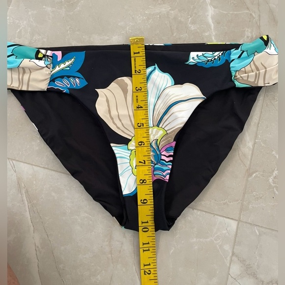 Trina Turk Tankini Top Size 10  Sintra Flora Shirred Hipster Bottom Floral Print - Picture 9 of 13